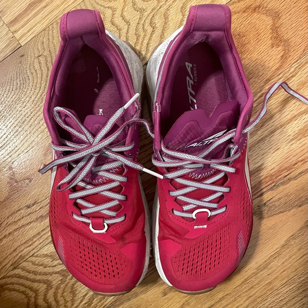 Altra Olympus 5 Sneaker
